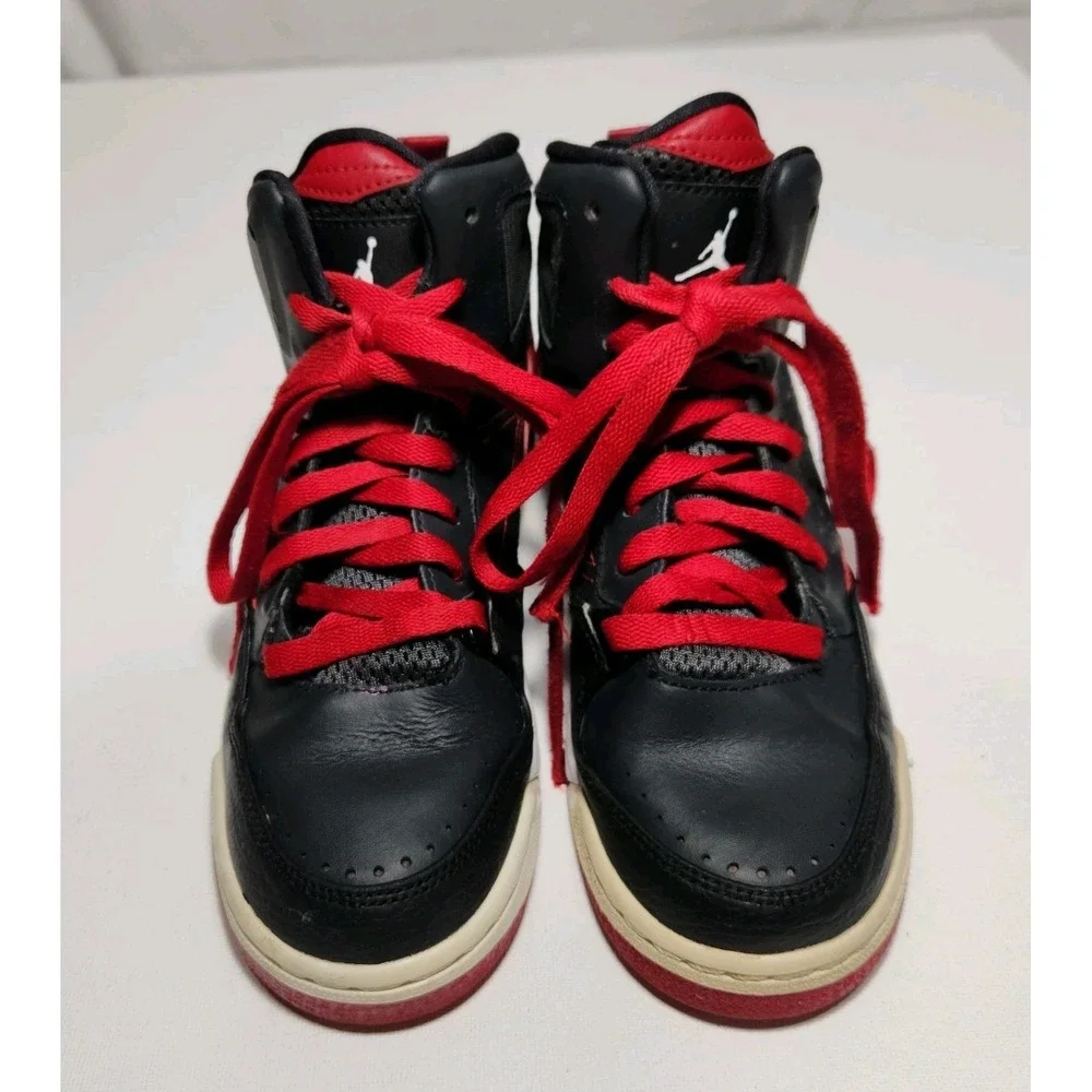 Nike Air Jordan Flight Youth Size 4Y Red/Black Basketball Sneakers 629942-012‎ - Picture 4 of 9